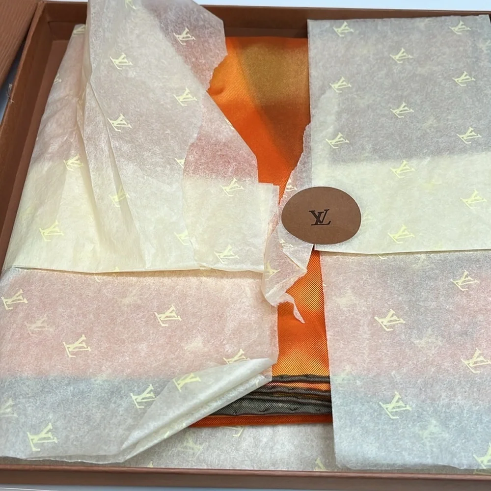 LOUIS VUITTON VINTAGE SILK SCARF